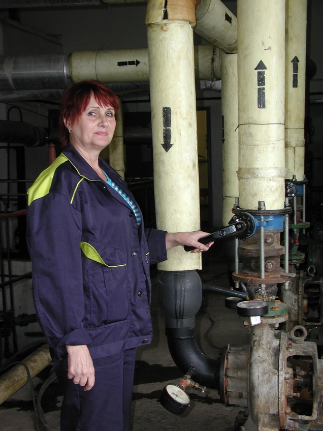 Тепло в дома красноярцев подают 9 женщин-кочегаров и ещё 33 представительницы прекрасного пола трудятся операторами тепловых пунктов.