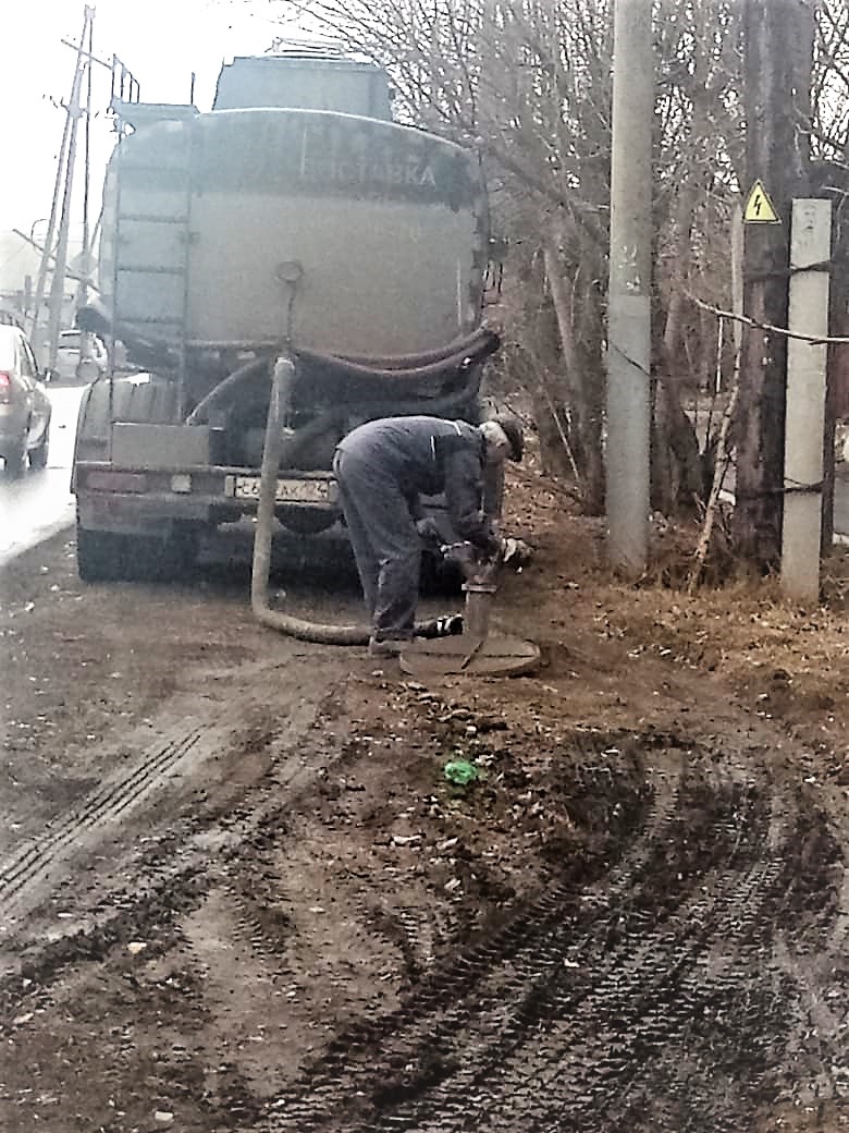 Сотрудники службы экономической безопасности компании «КрасКом» зафиксировали на этой неделе несколько фактов хищения частными водовозами холодной воды из городской системы питьевого водоснабжения и пожаротушения.